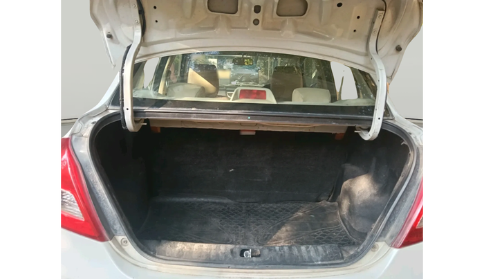 2013 Maruti Swift Dzire VDI, Diesel, Manual, 1,29,221 km, exterior