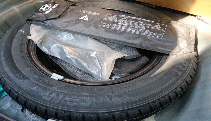 2022 Hyundai GRAND I10 NIOS MAGNA CORPORATE EDITION 1.2 KAPPA VTVT, Petrol, Manual, 38,258 km, tyre