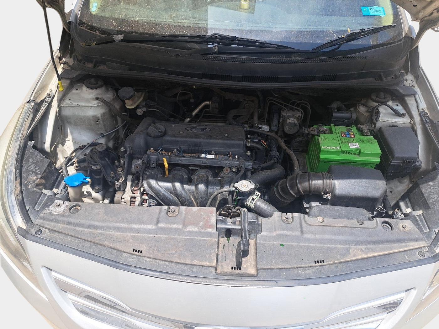 2015 Hyundai Verna FLUIDIC 4S 1.6 VTVT S(O), Petrol, Manual, 98,923 km, exterior