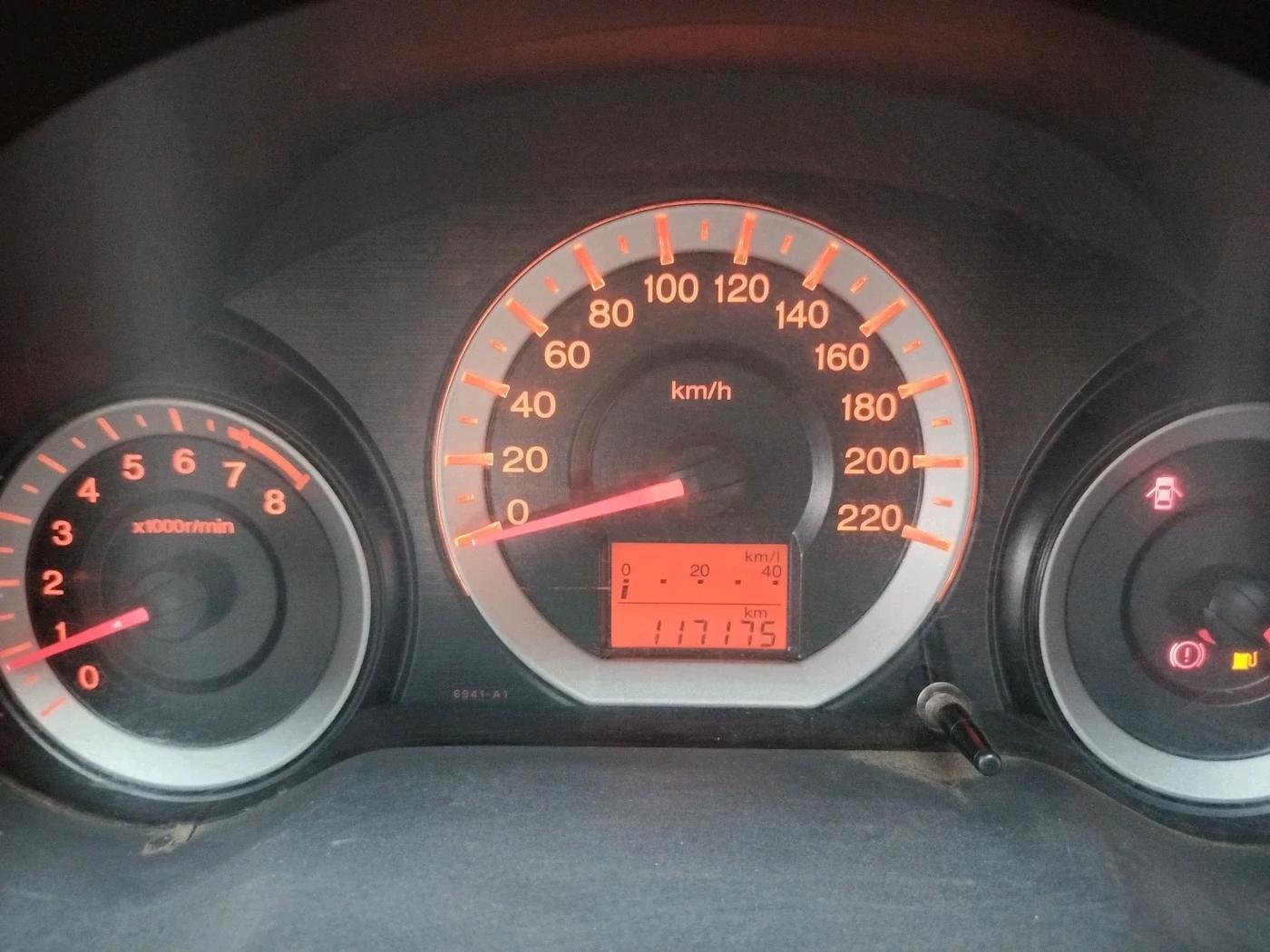 2011 Honda City 1.5L I-VTEC S MT, CNG, Manual, 1,17,175 km, interior