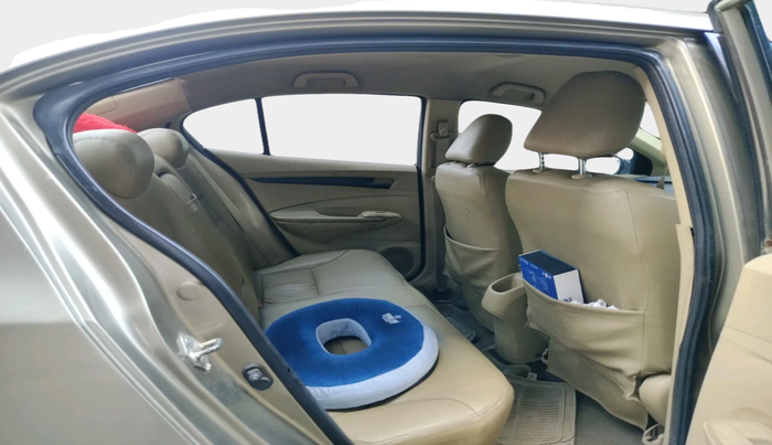 2011 Honda City 1.5L I-VTEC S MT, Petrol, Manual, 1,17,175 km, interior