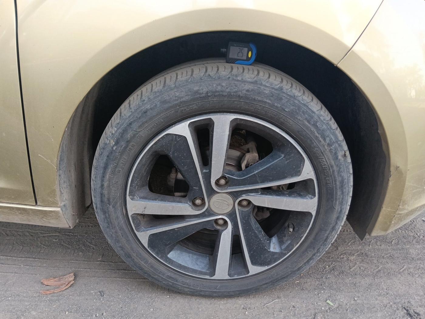 2020 Tata ALTROZ XZ PETROL, Petrol, Manual, 40,014 km, tyre