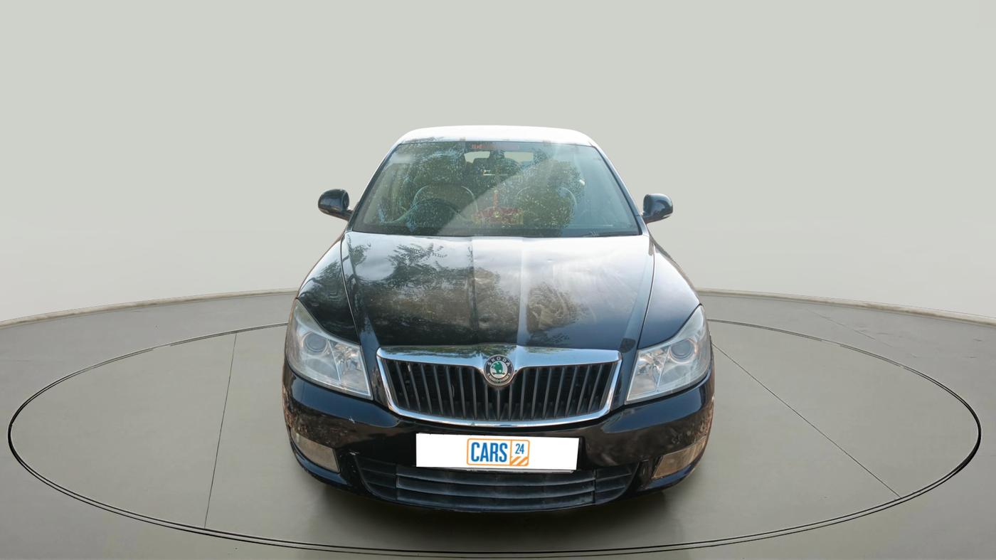 2010 Skoda Laura AMBIENTE 2.0 TDI CR MT, Diesel, Manual, 1,16,042 km, exterior