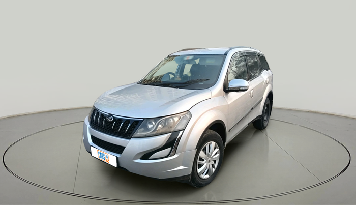 2017 Mahindra XUV500 W6 1.99, Diesel, Manual, 92,511 km, exterior
