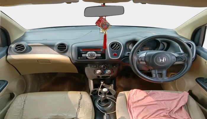 2014 Honda Mobilio 1.5L I-DTEC V, Diesel, Manual, 1,70,597 km, interior