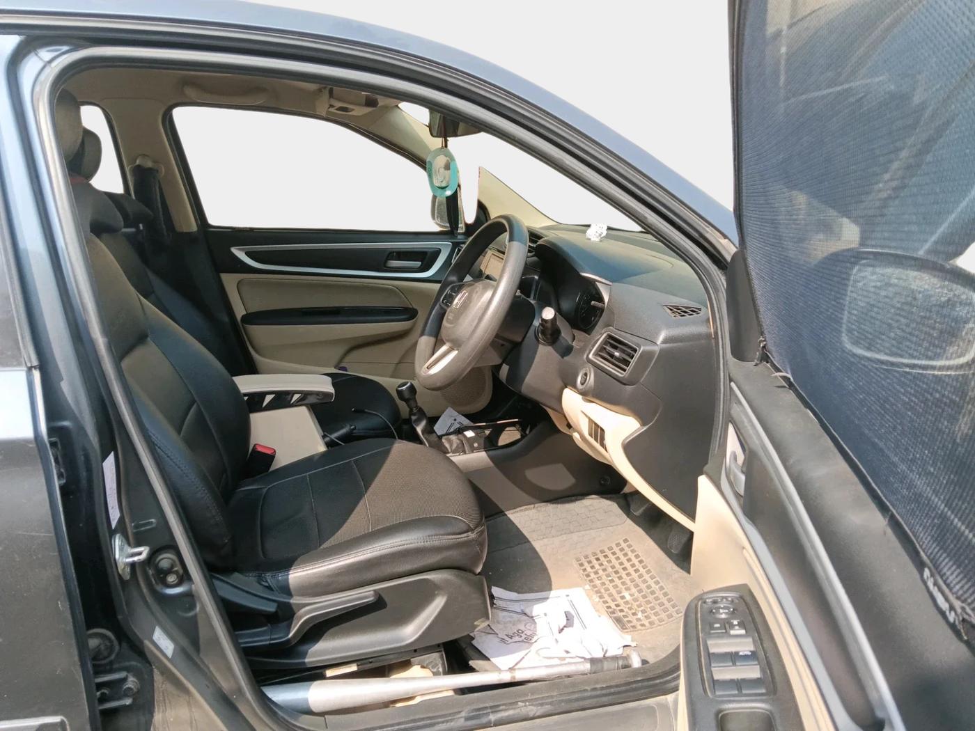 2023 Honda Amaze 1.2L I-VTEC VX, Petrol, Manual, 31,001 km, interior