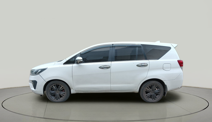 2016 Toyota Innova Crysta 2.8 ZX AT 7 STR, Diesel, Automatic, 1,48,913 km, exterior
