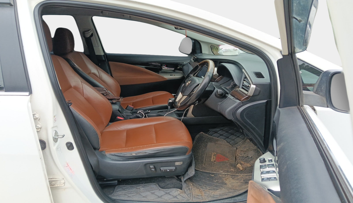 2016 Toyota Innova Crysta 2.8 ZX AT 7 STR, Diesel, Automatic, 1,48,913 km, interior