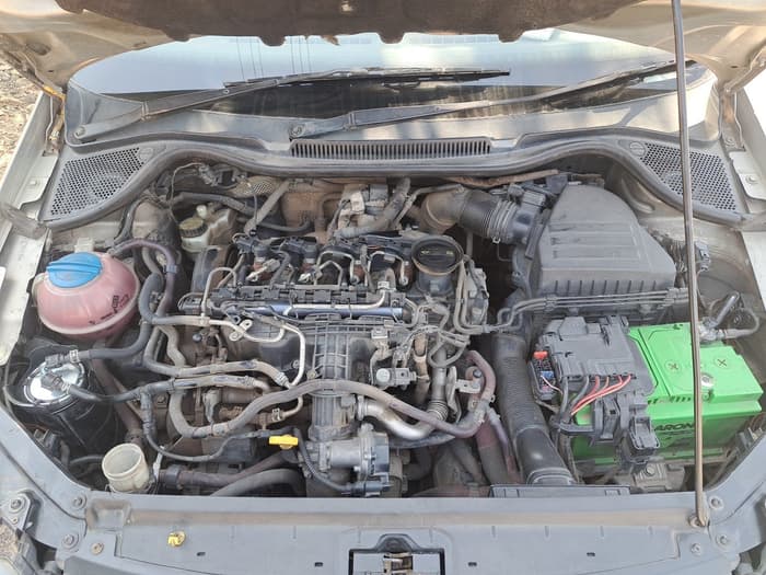 2014 Volkswagen Vento HIGHLINE DIESEL 1.6, Diesel, Manual, 1,70,437 km, exterior