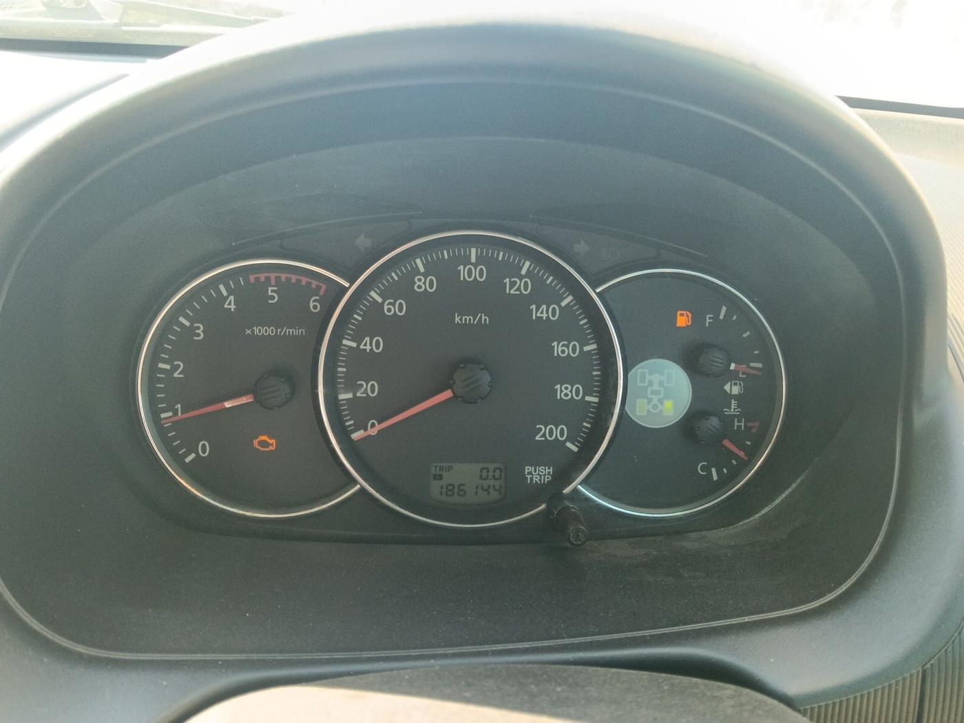 2013 Mitsubishi Pajero Sport 2.5 MT 4X4, Diesel, Manual, 1,86,144 km, interior