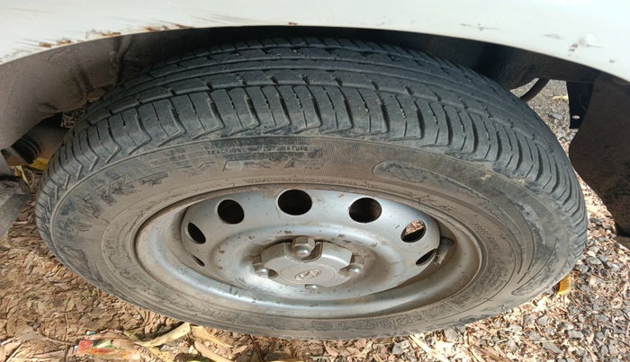 2007 Hyundai Getz GL, Petrol, Manual, 1,16,886 km, tyre