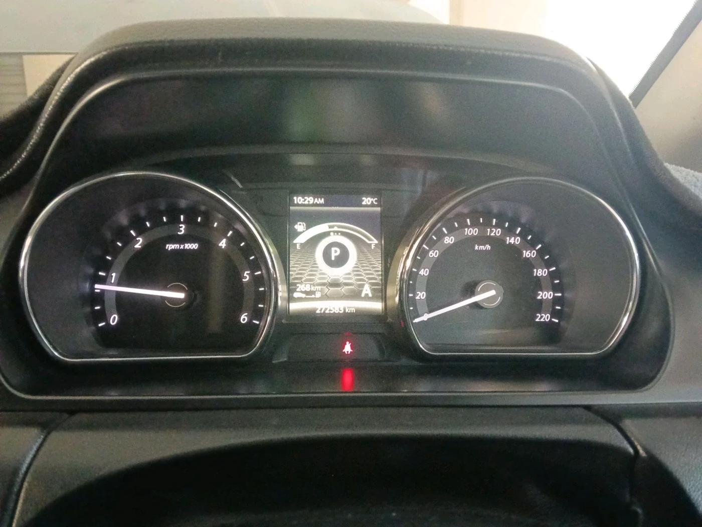 2017 Tata Hexa XTA 4X2 7 STR, Diesel, Automatic, 2,72,583 km, interior