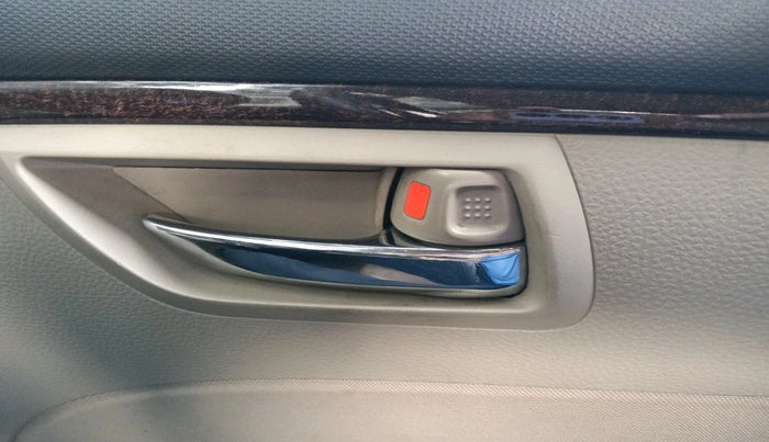 2016 Maruti Swift Dzire VXI, Petrol, Manual, 1,36,220 km, interior