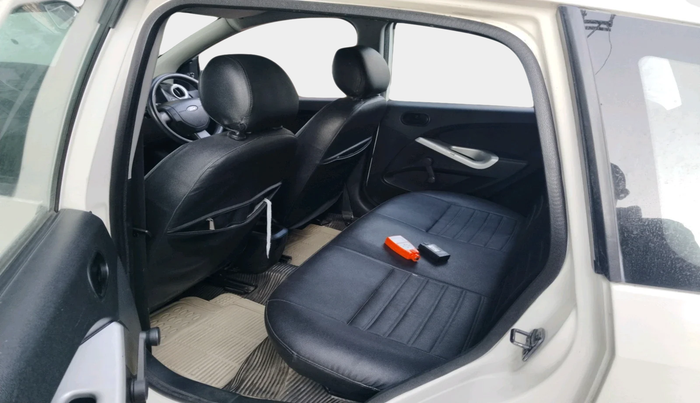 2012 Ford Figo TITANIUM 1.4 DIESEL, Diesel, Manual, 1,19,269 km, interior