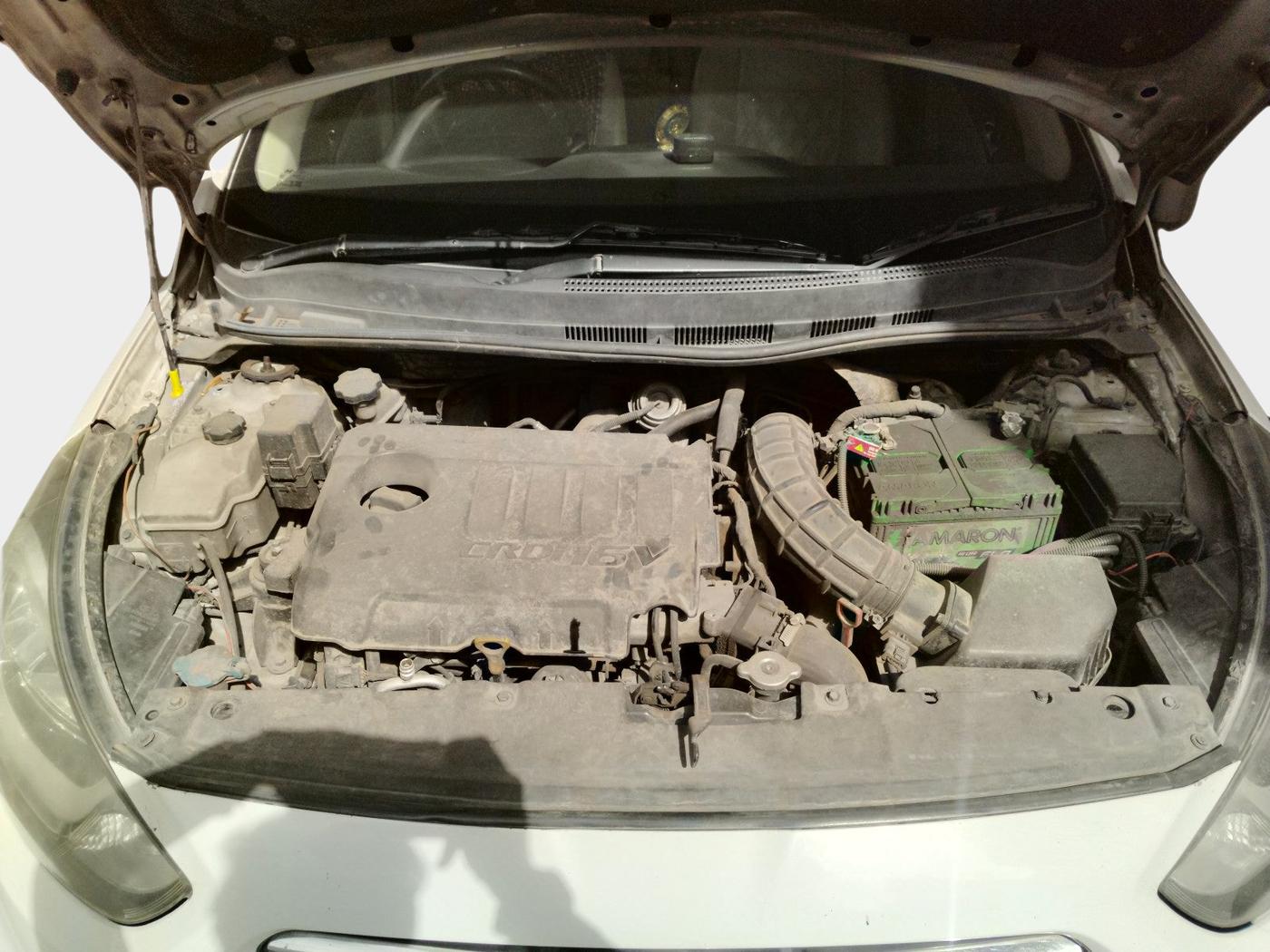 2012 Hyundai Verna FLUIDIC 1.6 CRDI SX OPT AT, Diesel, Automatic, 99,651 km, exterior
