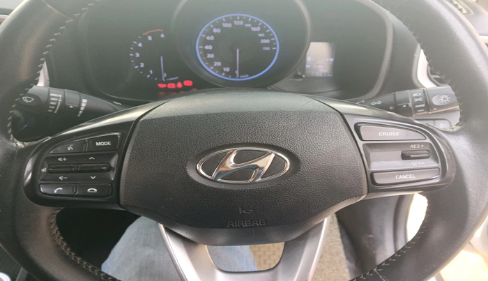 2019 Hyundai VENUE SX 1.4 CRDI, Diesel, Manual, 1,15,611 km, interior