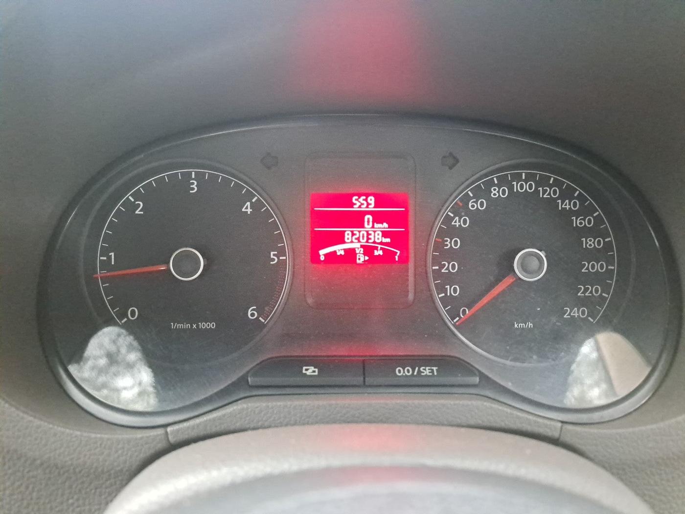 2014 Volkswagen Vento HIGHLINE DIESEL 1.6, Diesel, Manual, 82,038 km, interior