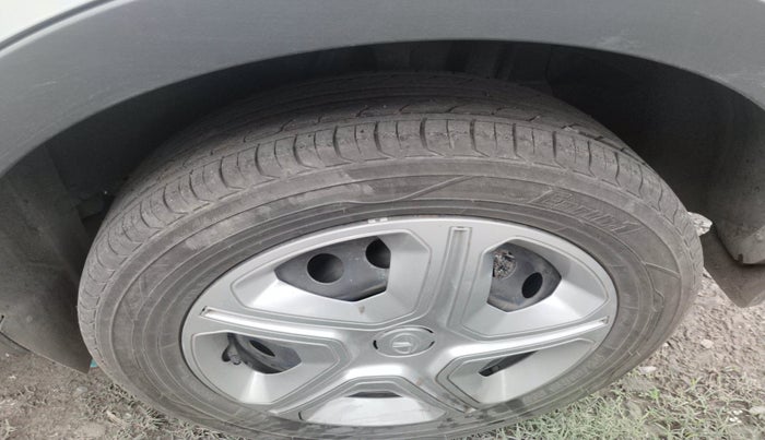 2019 Tata NEXON XT PLUS DIESEL, Diesel, Manual, 73,129 km, tyre