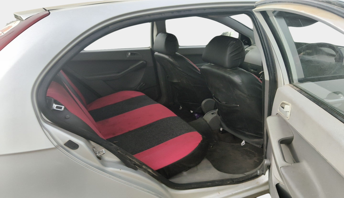 2010 Tata Indica Vista TERRA SAFIRE, Petrol, Manual, 85,923 km, interior