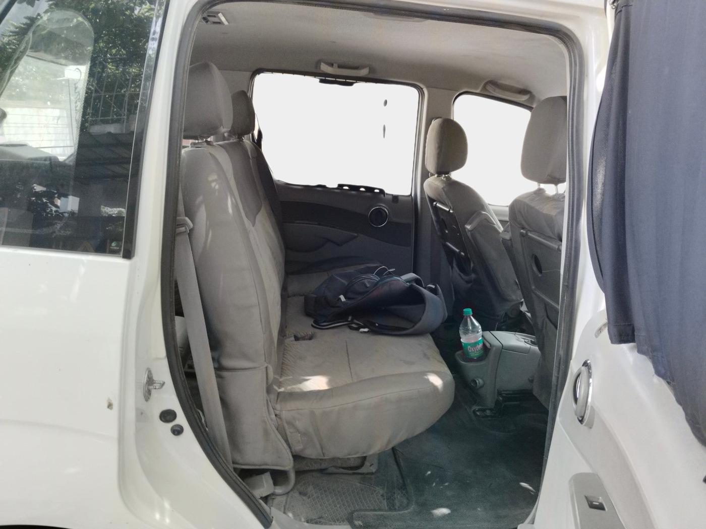 2013 Mahindra Quanto C6, Diesel, Manual, 73,210 km, interior