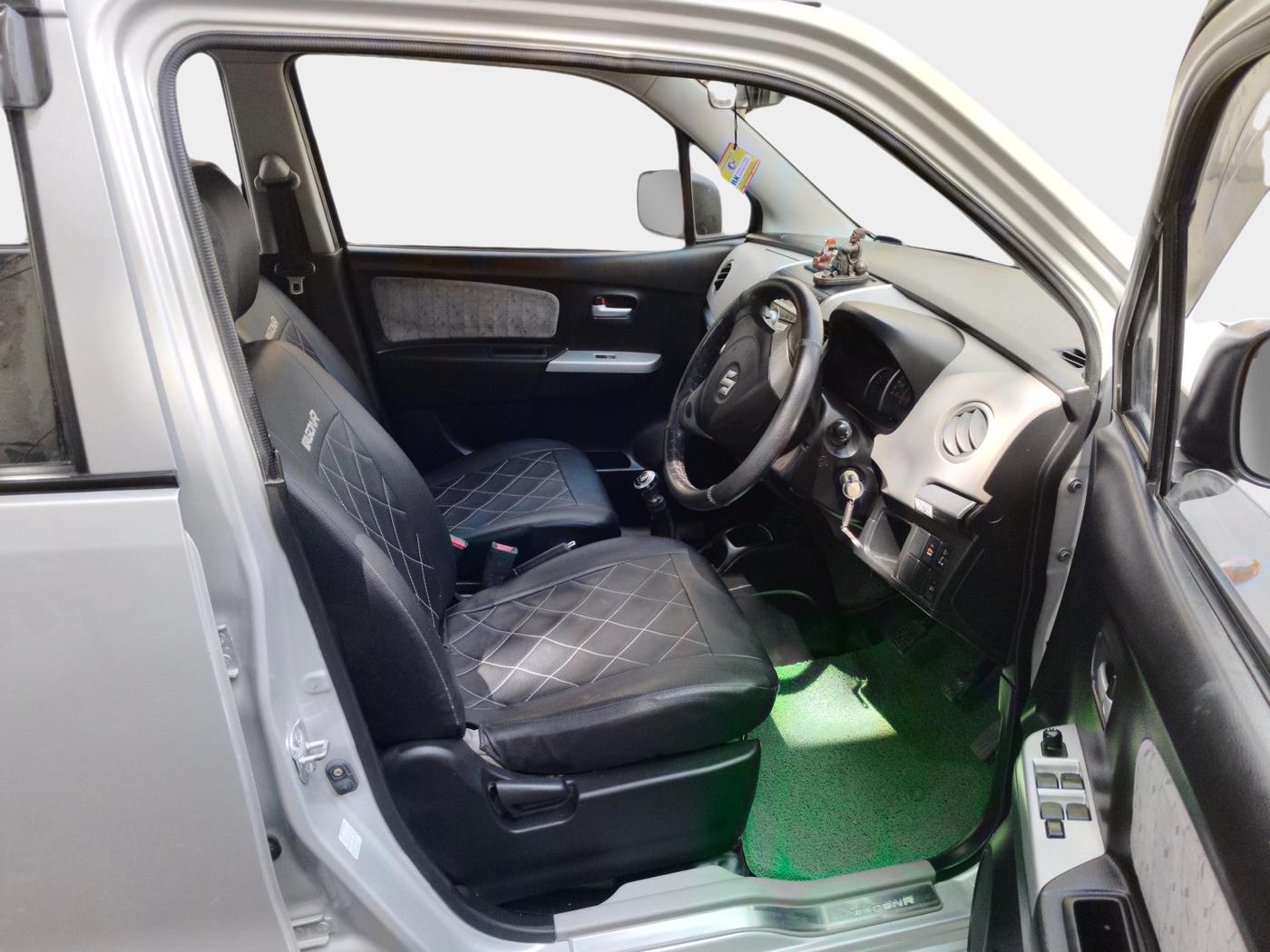 2015 Maruti Wagon R 1.0 VXI, Petrol, Manual, 55,971 km, interior