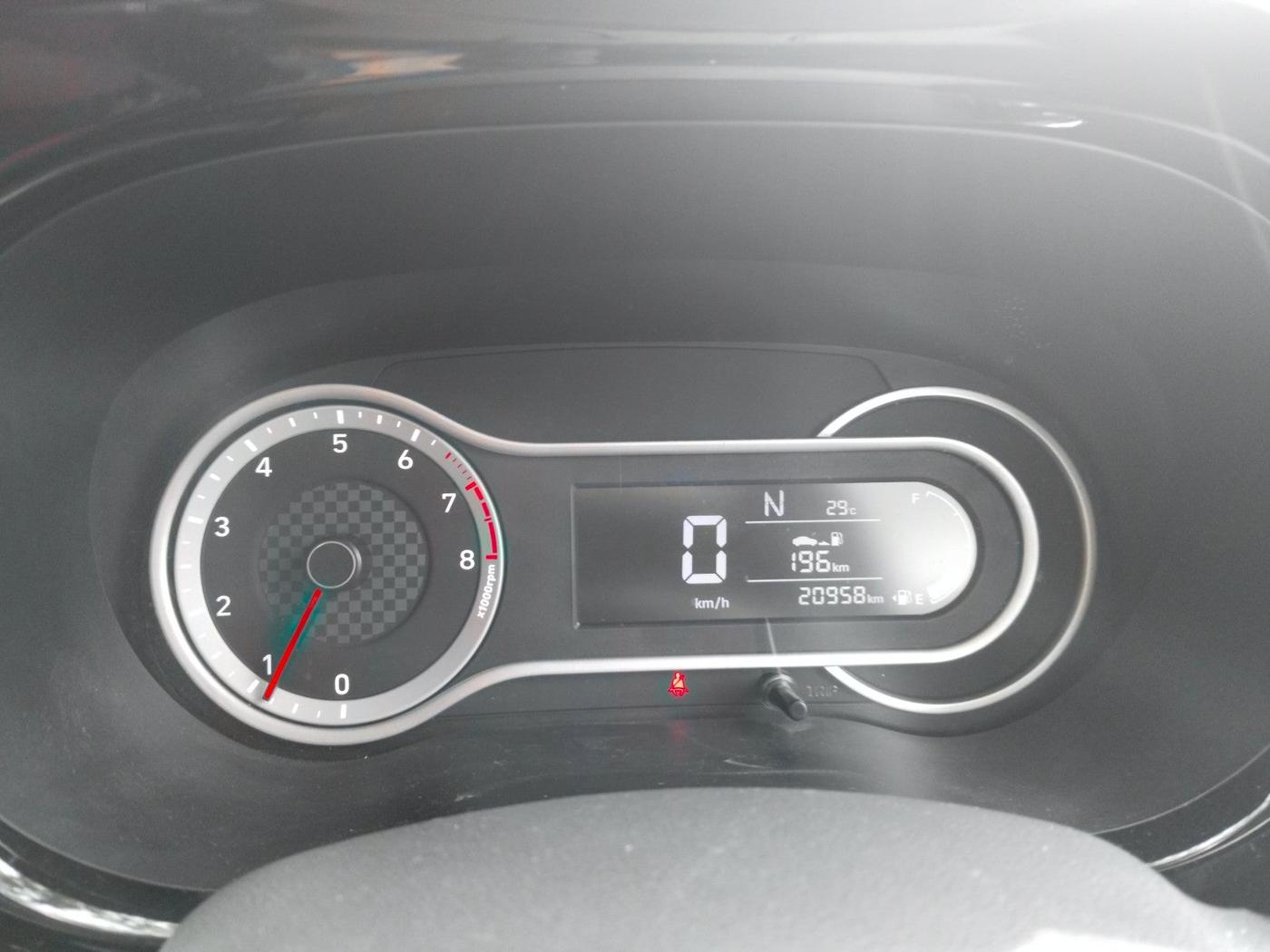 2021 Hyundai GRAND I10 NIOS SPORTZ AMT 1.2 KAPPA VTVT, Petrol, Automatic, 20,958 km, interior
