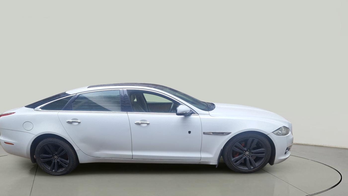 2011 Jaguar XJ L 3.0 V 6 Portfolio, Diesel, Automatic, 65,958 km, exterior