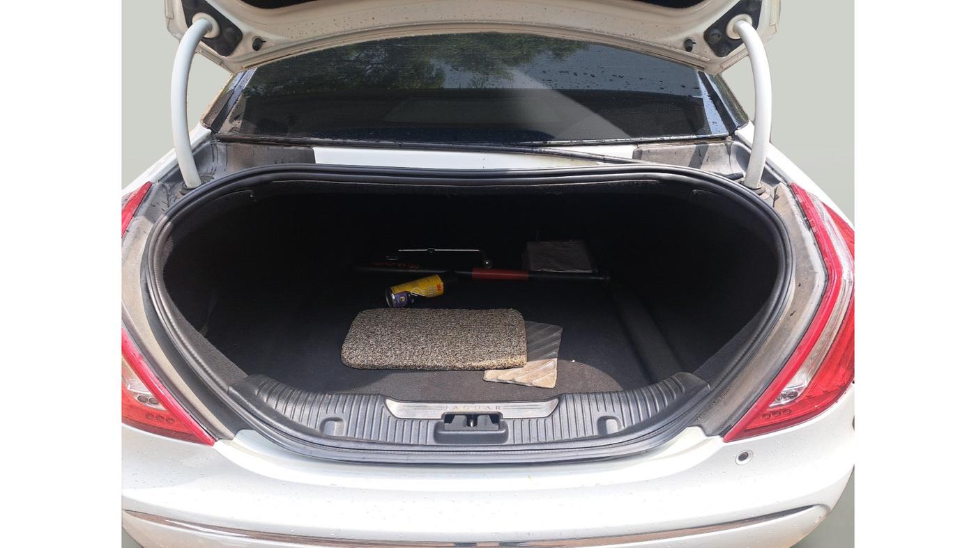 2011 Jaguar XJ L 3.0 V 6 Portfolio, Diesel, Automatic, 65,958 km, exterior