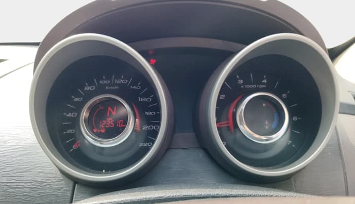 2012 Mahindra XUV500 W8, Diesel, Manual, 1,23,510 km, interior