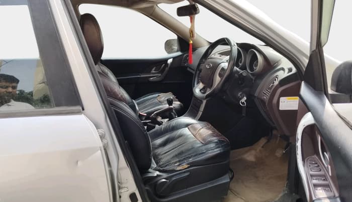 2012 Mahindra XUV500 W8, Diesel, Manual, 1,23,510 km, interior