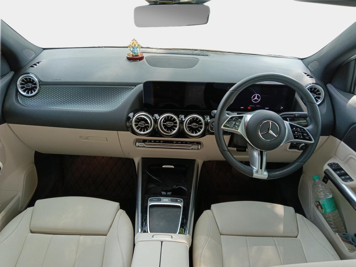 2024 Mercedes Benz GLA Class 200, Petrol, Automatic, 4,959 km, interior