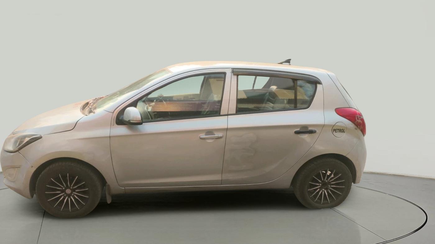 2012 Hyundai i20 MAGNA 1.2, CNG, Manual, 1,13,163 km, exterior