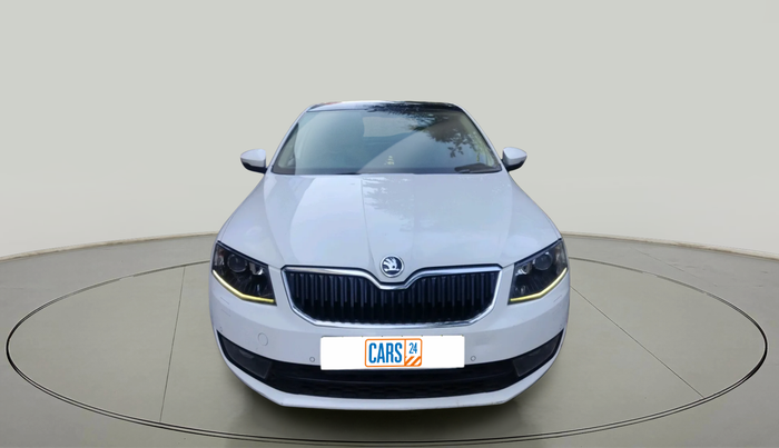 2015 Skoda Octavia ELEGANCE 2.0 TDI AT, Diesel, Automatic, 1,58,887 km, exterior