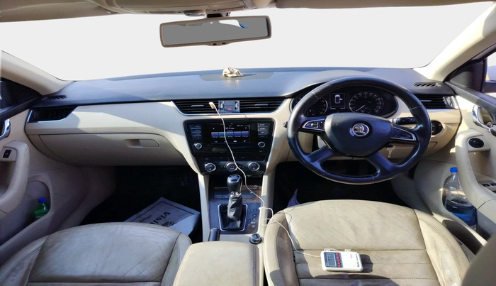 2015 Skoda Octavia ELEGANCE 2.0 TDI AT, Diesel, Automatic, 1,58,887 km, interior