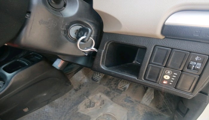 2014 Maruti Wagon R 1.0 LXI CNG, Petrol, Manual, 77,272 km, interior