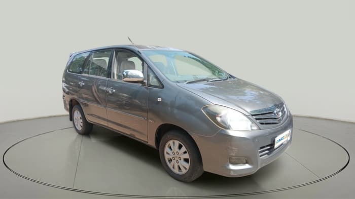 2010 Toyota Innova V 2.5 7 STR, Diesel, Manual, 2,11,576 km, exterior