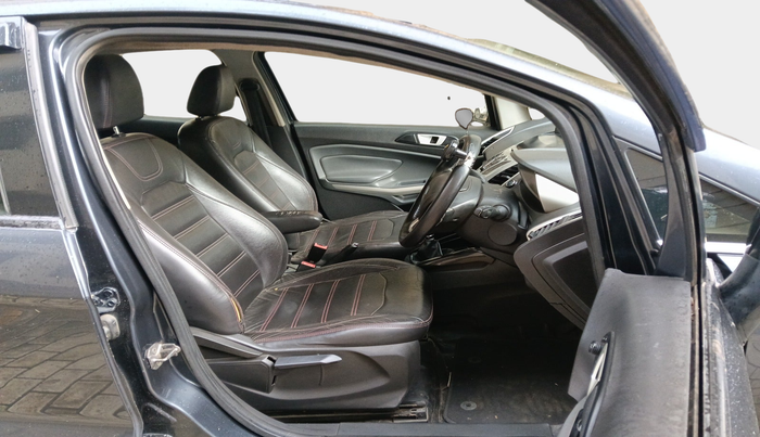 2014 Ford Ecosport TITANIUM 1.5L DIESEL (OPT), Diesel, Manual, 1,41,581 km, interior