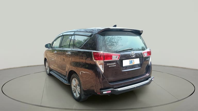 Used 2016 Toyota Innova Crysta 2.8 ZX AT 7 STR Automatic | Cars24