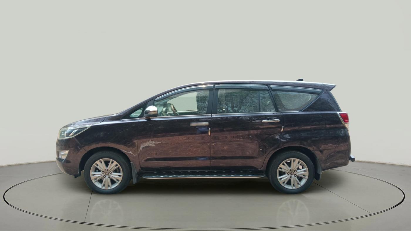 2016 Toyota Innova Crysta 2.8 ZX AT 7 STR, Diesel, Automatic, 1,97,526 km, exterior