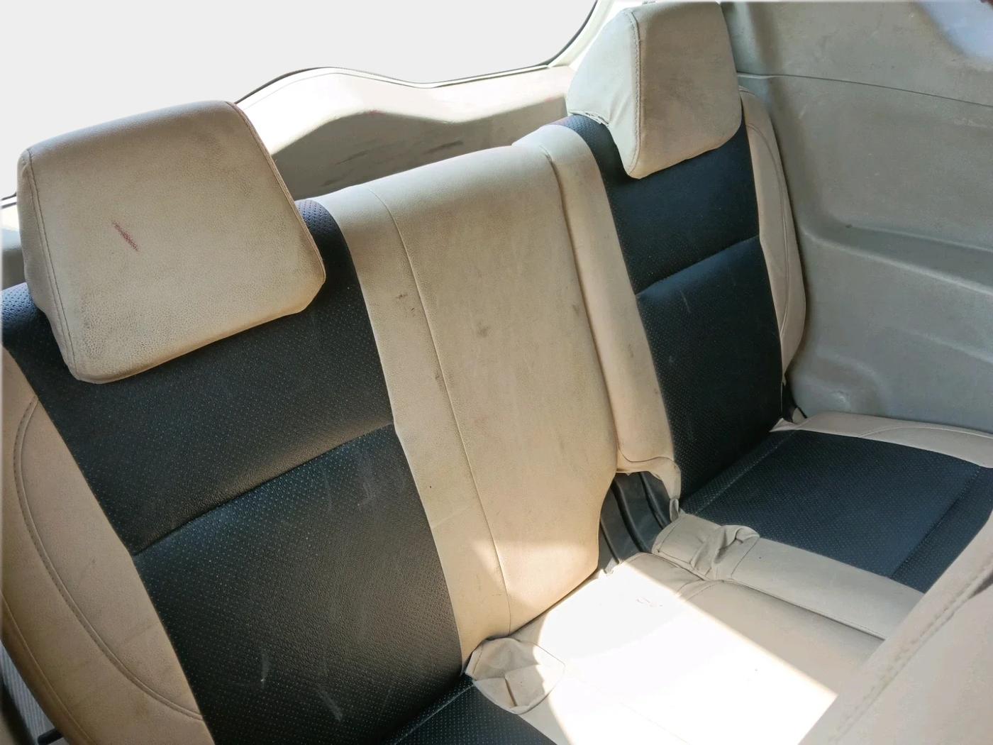 2019 Mahindra MARAZZO M2 8 STR, Diesel, Manual, 2,02,000 km, interior