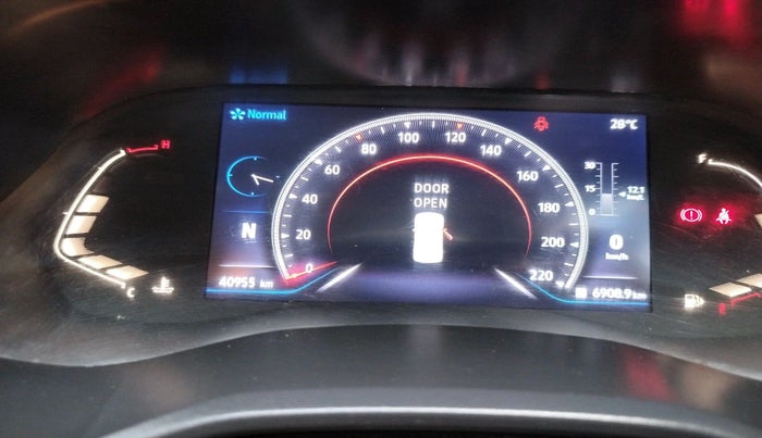 2023 Renault Kiger RXZ AMT, Petrol, Automatic, 40,955 km, interior