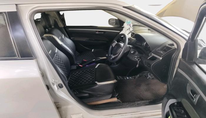 2014 Maruti Swift VXI, Petrol, Manual, 49,690 km, interior