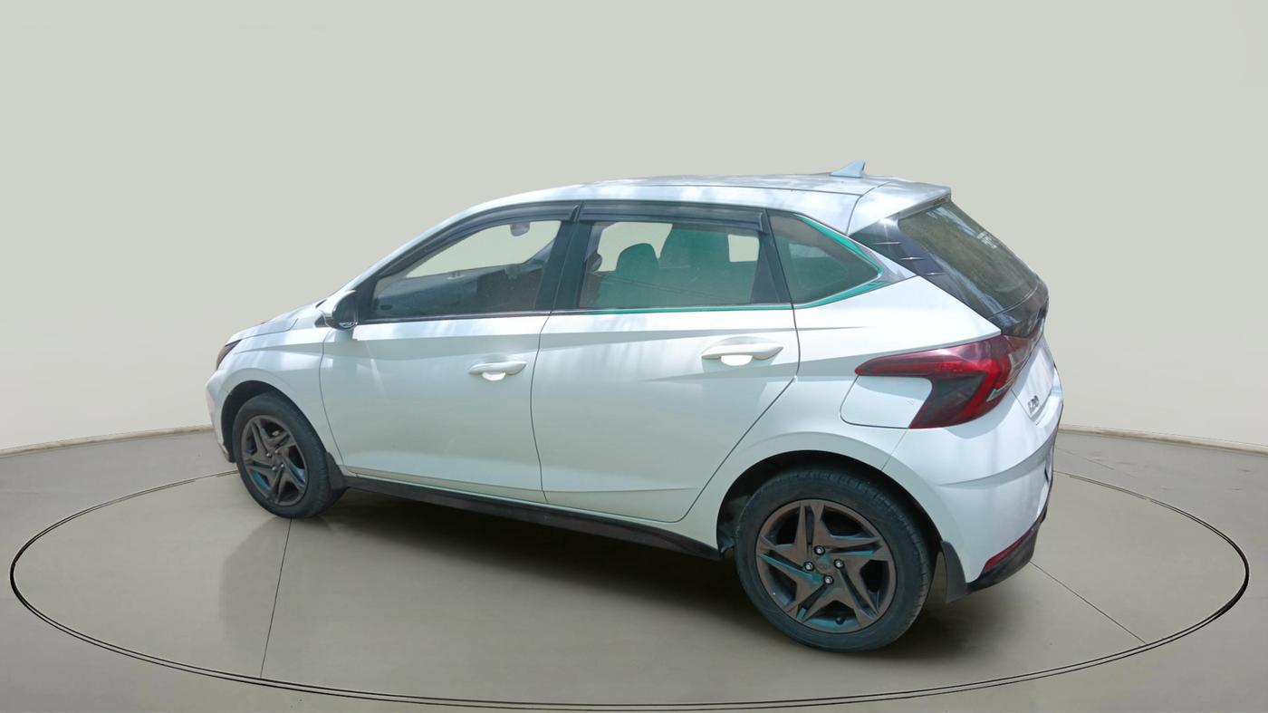 2023 Hyundai NEW I20 Sportz 1.2 IVT, Petrol, Automatic, 33,000 km, exterior