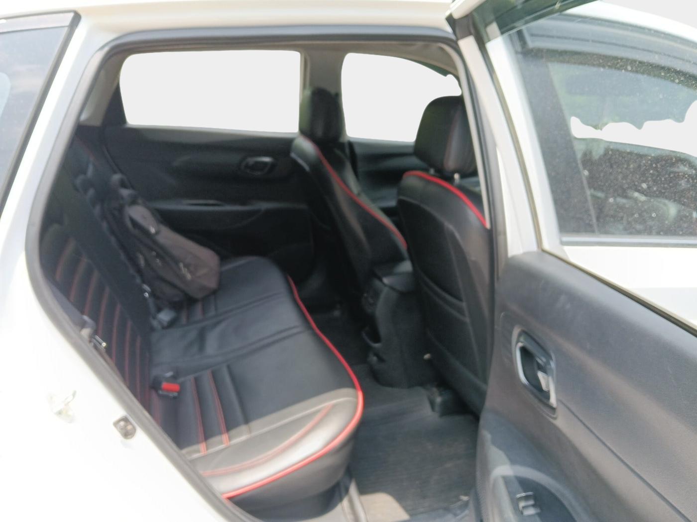 2023 Hyundai NEW I20 Sportz 1.2 IVT, Petrol, Automatic, 33,000 km, interior