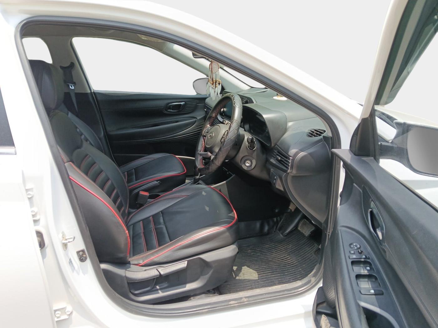 2023 Hyundai NEW I20 Sportz 1.2 IVT, Petrol, Automatic, 33,000 km, interior