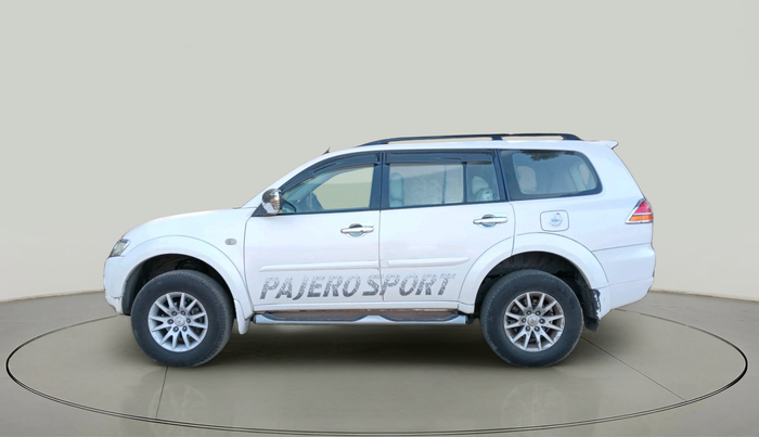 2014 Mitsubishi Pajero Sport 2.5 MT 4X4, Diesel, Manual, 3,40,989 km, exterior