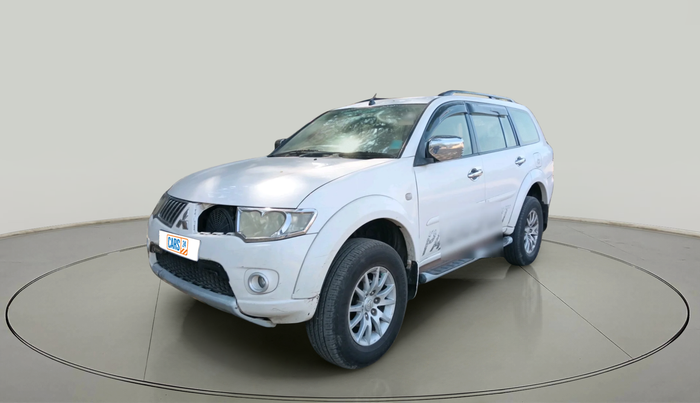 2014 Mitsubishi Pajero Sport 2.5 MT 4X4, Diesel, Manual, 3,40,989 km, exterior