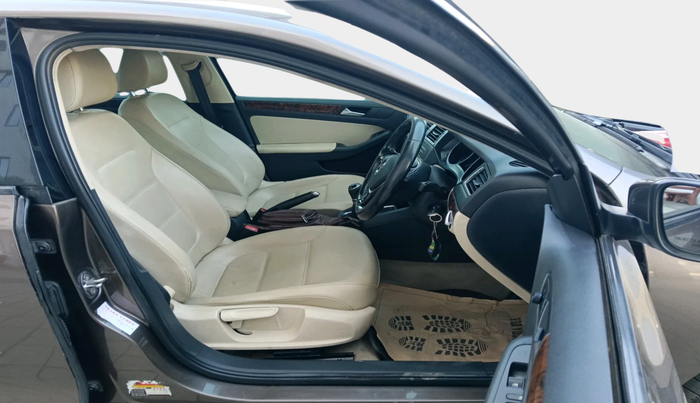 2015 Volkswagen Jetta COMFORTLINE TSI, Petrol, Manual, 89,946 km, interior