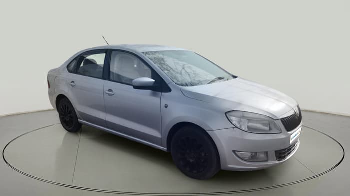 2011 Skoda Rapid AMBITION 1.6 TDI CR MT, Diesel, Manual, 1,34,330 km, exterior