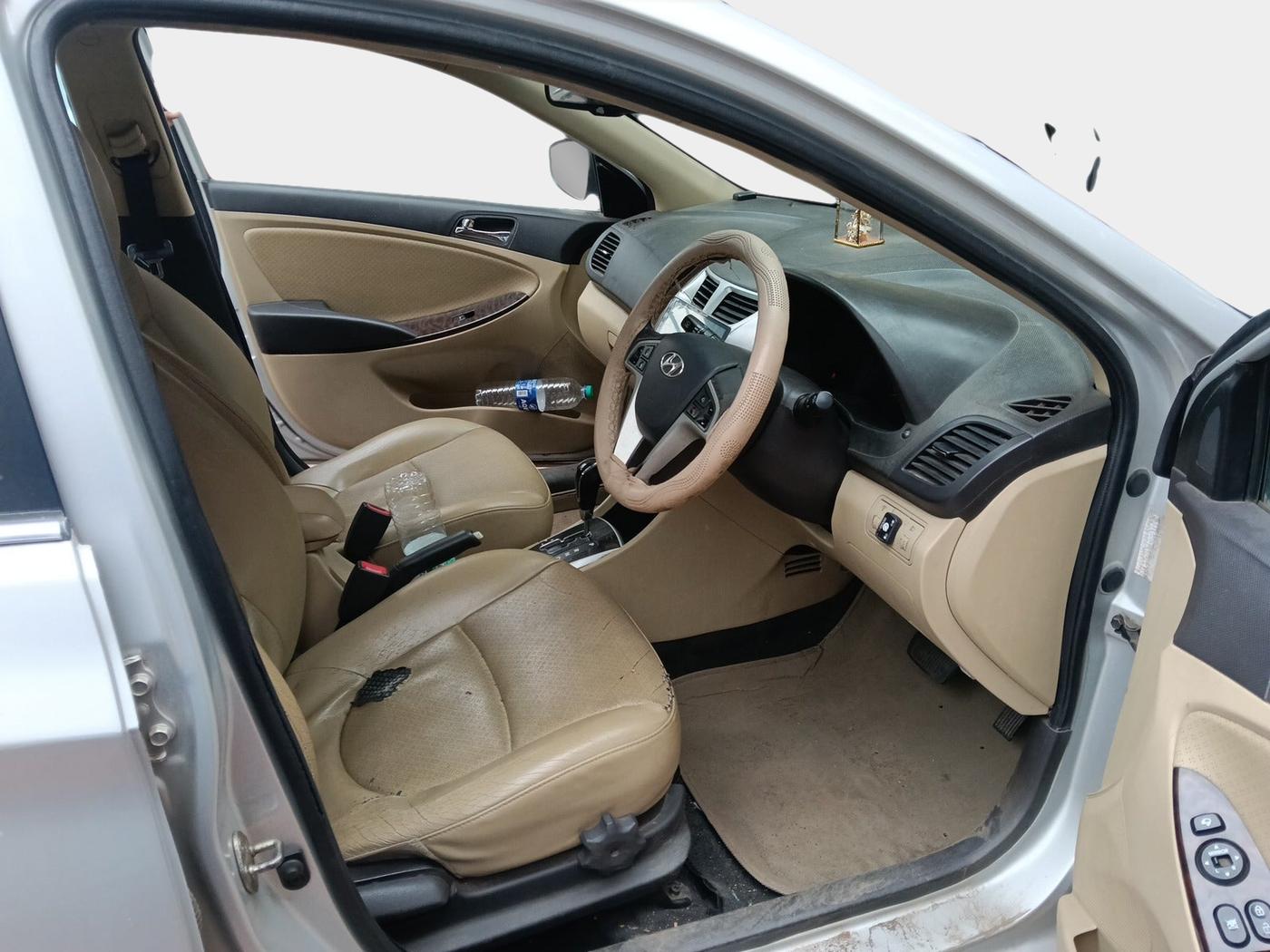 2013 Hyundai Verna FLUIDIC 1.6 VTVT SX AT, Petrol, Automatic, 59,645 km, interior